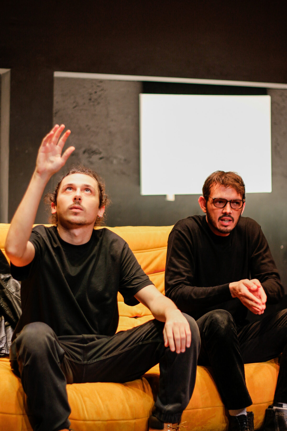 “ART”: Η πολυβραβευμένη κωμωδία φαινόμενο της Γ.Ρεζά πήρε ΠΑΡΑΤΑΣΗ για δύο μόνο παραστάσεις 13 & 14 Δεκεμβρίου