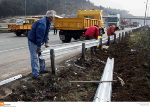 Εργασίες καθαρισμού στην Εθνική Οδό 2 Θεσσαλονίκης- Έδεσσας από την Περιφέρεια Κεντρικής Μακεδονίας