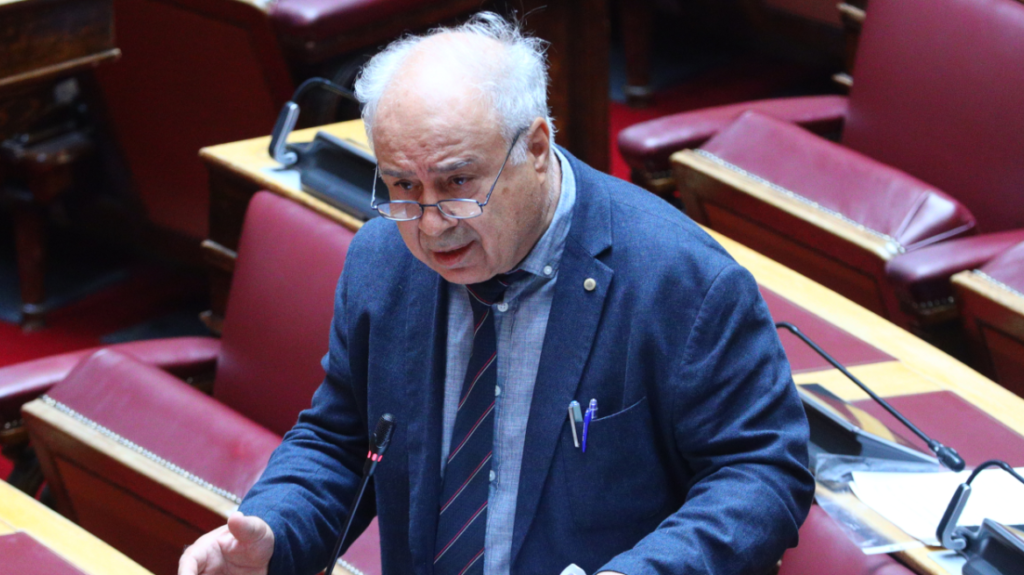 Από τις κόντρες… στις διαγραφές το ΠΑΣΟΚ: Ο «εμφύλιος» για τις μετεκλογικές συνεργασίες και οι πρόβες συγκρούσεων προς το Συνέδριο