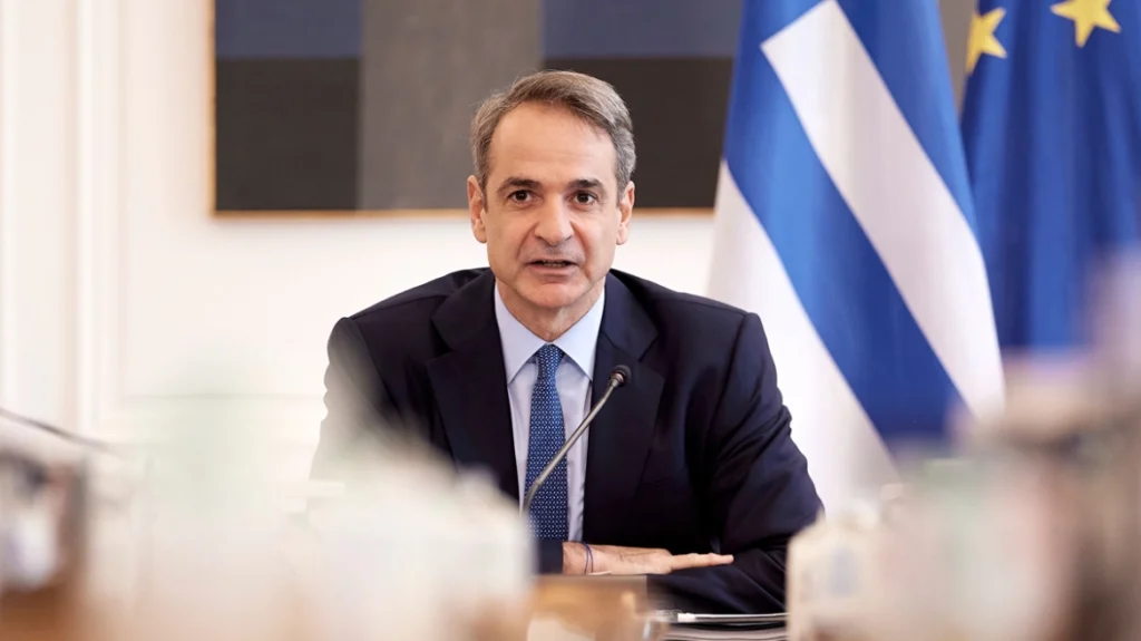 Κατώτατος μισθός: Αποκαλυπτήρια σήμερα για τη νέα αύξηση, προς τα 920 ευρώ το βασικό σενάριο