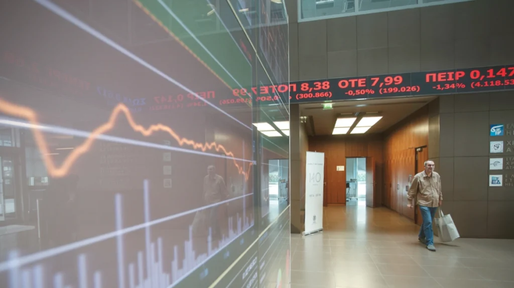 Χρηματιστήριο Αθηνών: Σε χαμηλό τεσσάρων μηνών ο Γενικός Δείκτης με απώλειες 2,5%,