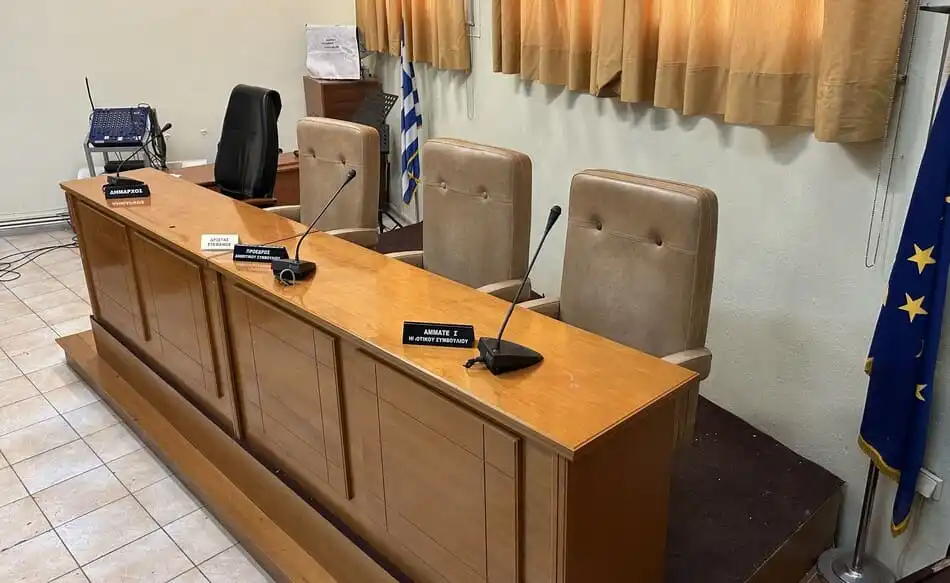 Διπλή συνεδρίαση (ειδική και τακτική) του Δημοτικού Συμβουλίου Αλεξάνδρειας την επόμενη Πέμπτη, 28 Μαΐου