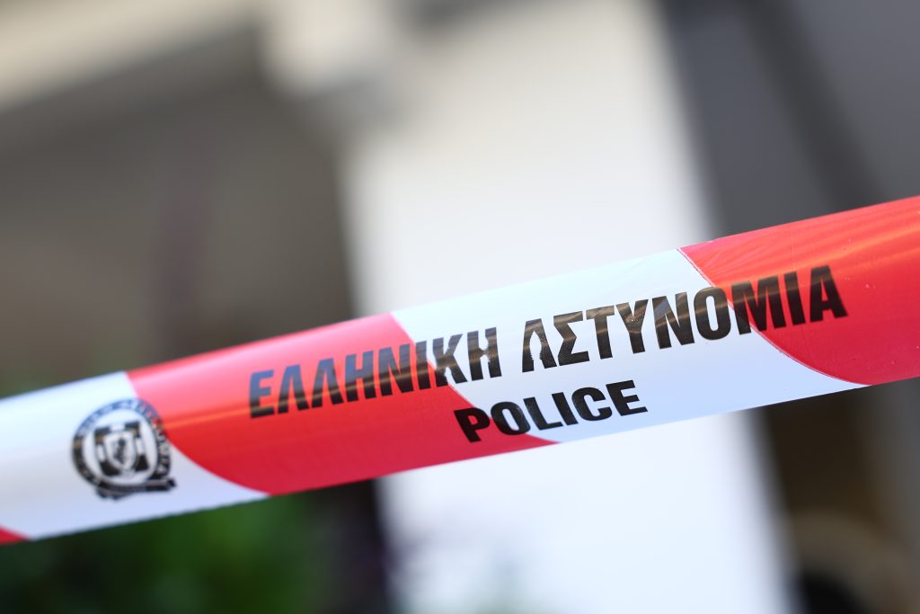 Εμπρηστικές επιθέσεις στη Θεσσαλονίκη: Νέα στοιχεία στο μικροσκόπιο των αρχών, «βλέπουν και 4ο δράστη» – Σύσκεψη υπό τον Μιχάλη Χρυσοχοΐδη
