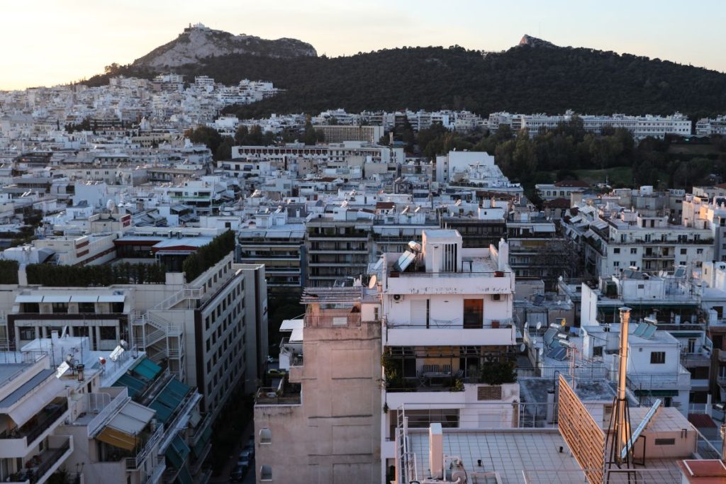 Airbnb: Ξεκινούν οι έλεγχοι σε 1.500 καταλύματα – Τι αλλάζει για τους ιδιοκτήτες