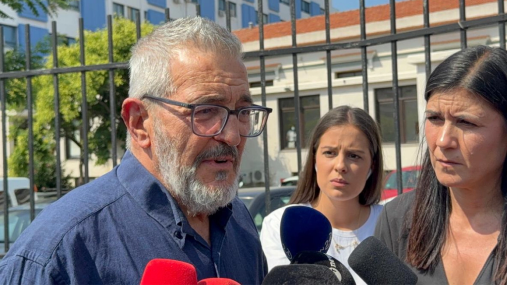 Φορτισμένος ο σύζυγος της Βάγιας Νέστορα: Μέσα σε 5 χρόνια είναι δύσκολο να θάβεις γυναίκα και κόρη, υπάρχουν άλλα μέσα για τον αγώνα από το γκαζάκι και τον φόνο