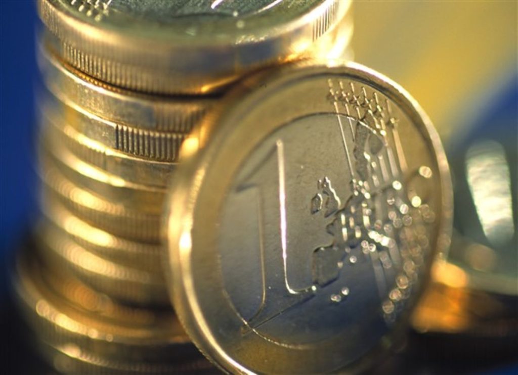 ΙΟΒΕ: Βελτίωση του δείκτη οικονομικού κλίματος – Aμετάβλητη η καταναλωτική εμπιστοσύνη