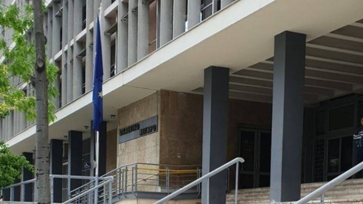 Προθεσμία από την ανακρίτρια πήρε ο 25χρονος, 4ος κατηγορούμενος για την εμπρηστική επίθεση