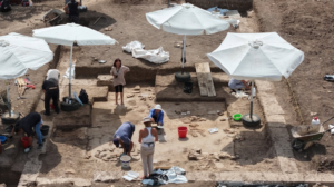 Εντυπωσιακές εικόνες από την αρχαία Μίεζα, εκεί που ο Αριστοτέλης δίδαξε τον Μέγα Αλέξανδρο – Παγκόσμιο ενδιαφέρον για την ανασκαφή