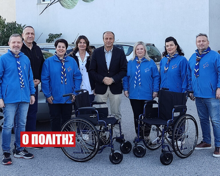 Δωρεά δύο αναπηρικών αμαξιδίων στο Νοσοκομείο Βέροιας από του Προσκόπους